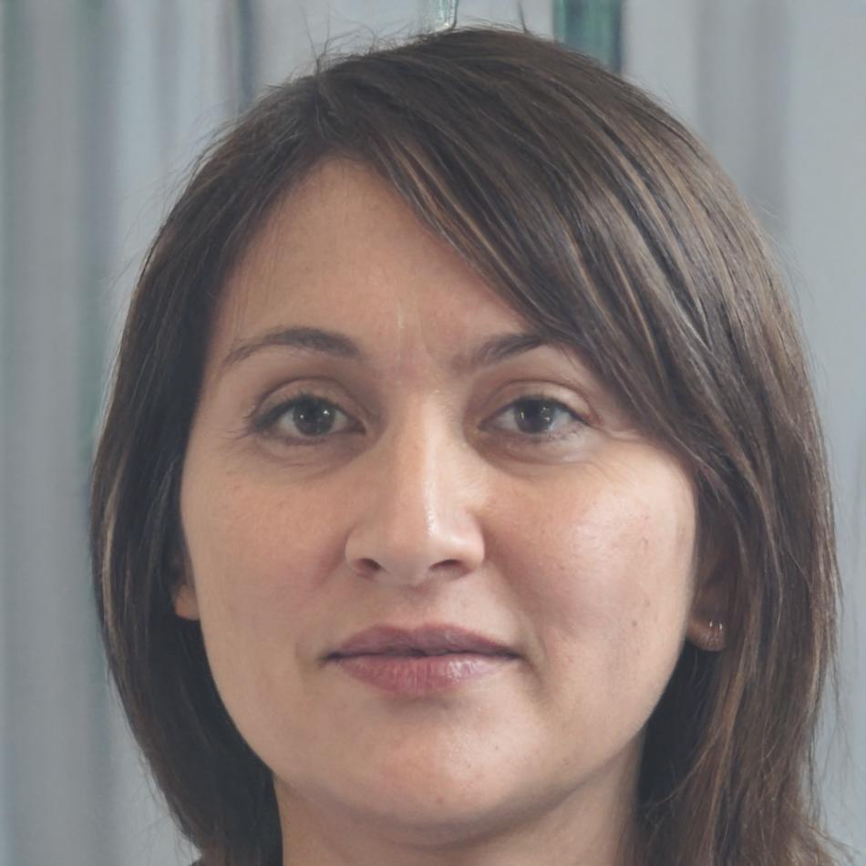 Verity Hollander, Program Director